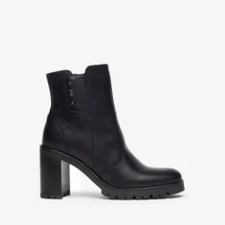 Nerogiardini Black Leather Ankle Boot