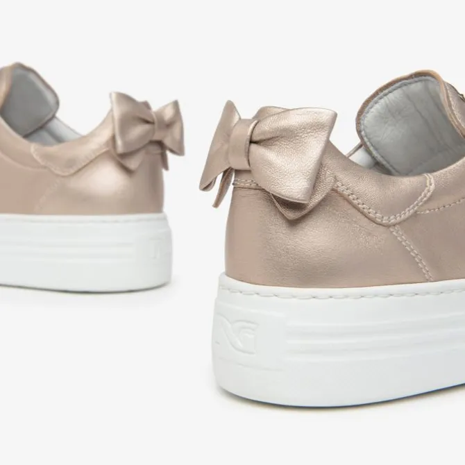 Nerogiardini Bronze Trainer With Bow