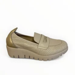 Wonders Beige & Gold Wedge