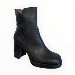 Wonders Santo Platform Boot